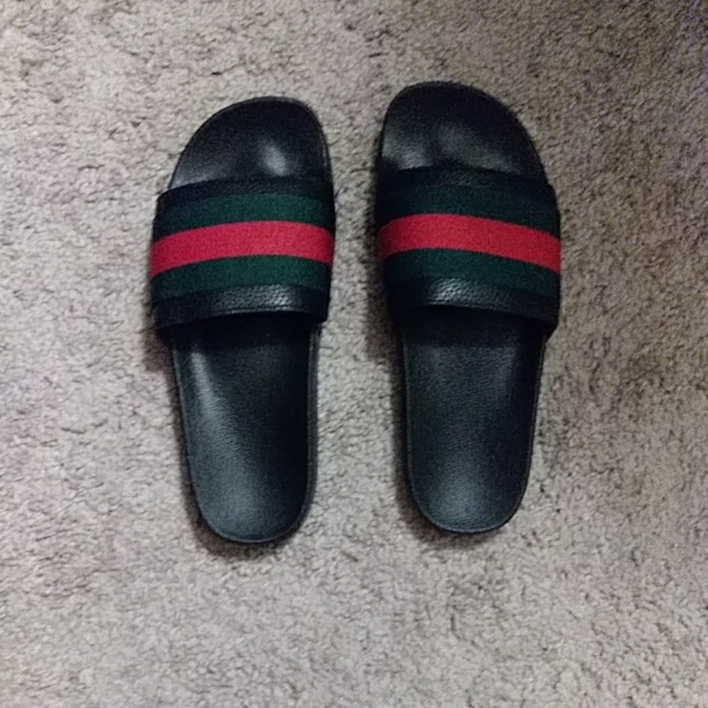 Gucci flops